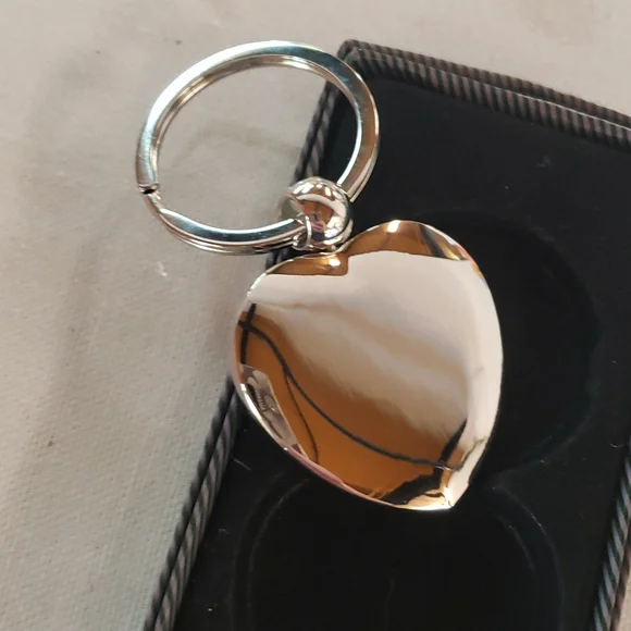 Keychain - Picture 2 of 2